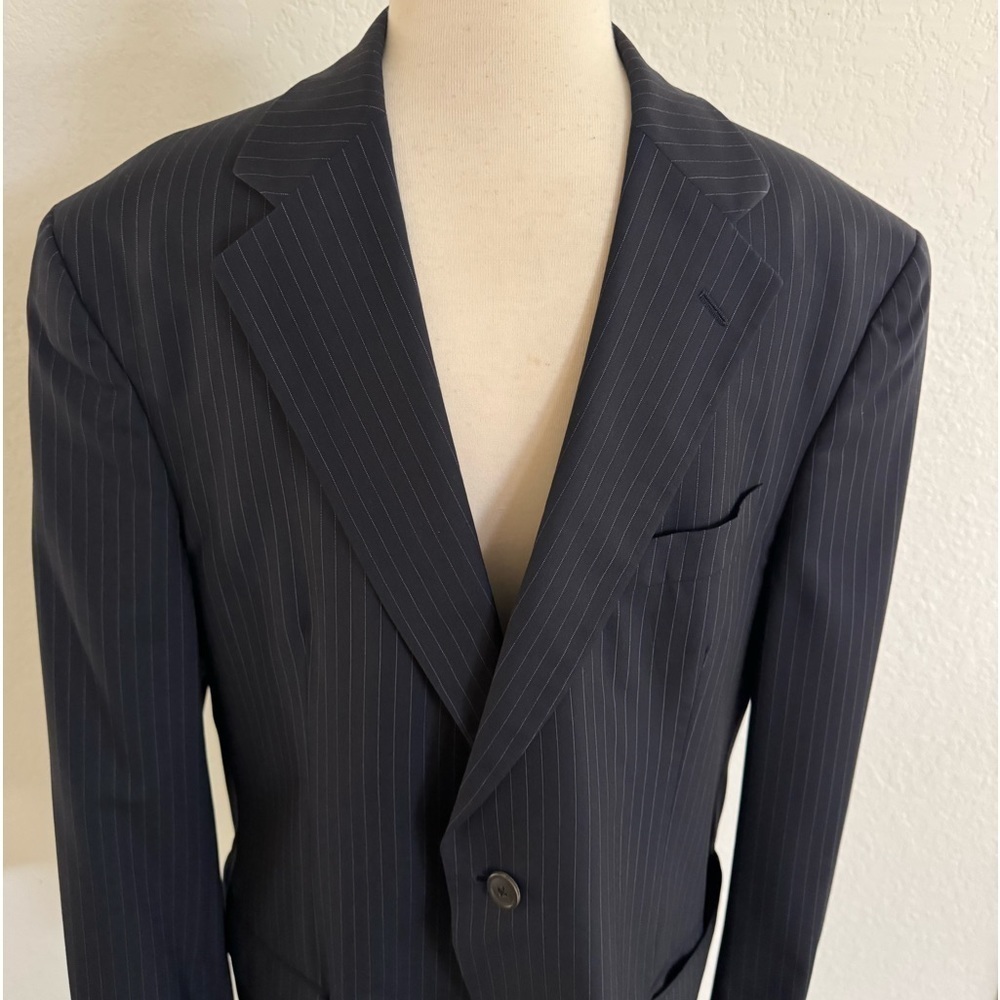 Carolina Herrera Men's Wool Navy Blue & Silver‎ Stripes 2-Button Blazer  Size 42